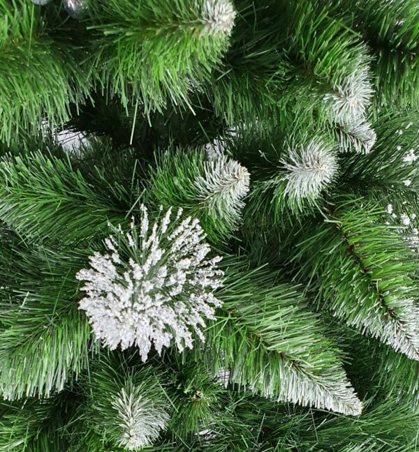 Umelý vianočný stromček Denver PREMIUM s kmeňom 180cm – zasnežený efekt, bielé korálky