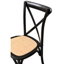 Drevená svadobná stolička CROSS-BACK WOOD RATTAN – čierna