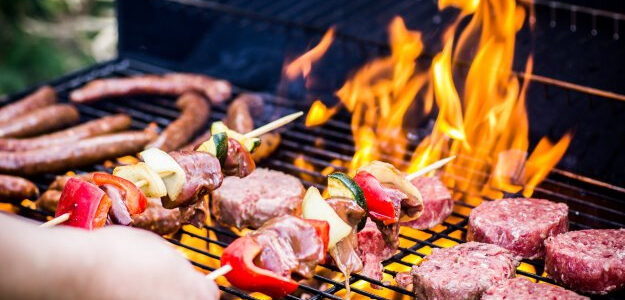 Záhradný gril obĺžnikový na kolesách Dr. Grill